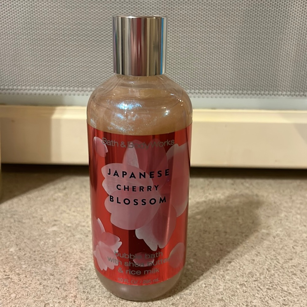 Japanese Cherry Blossom Bubble Bath by Bath and Body Works